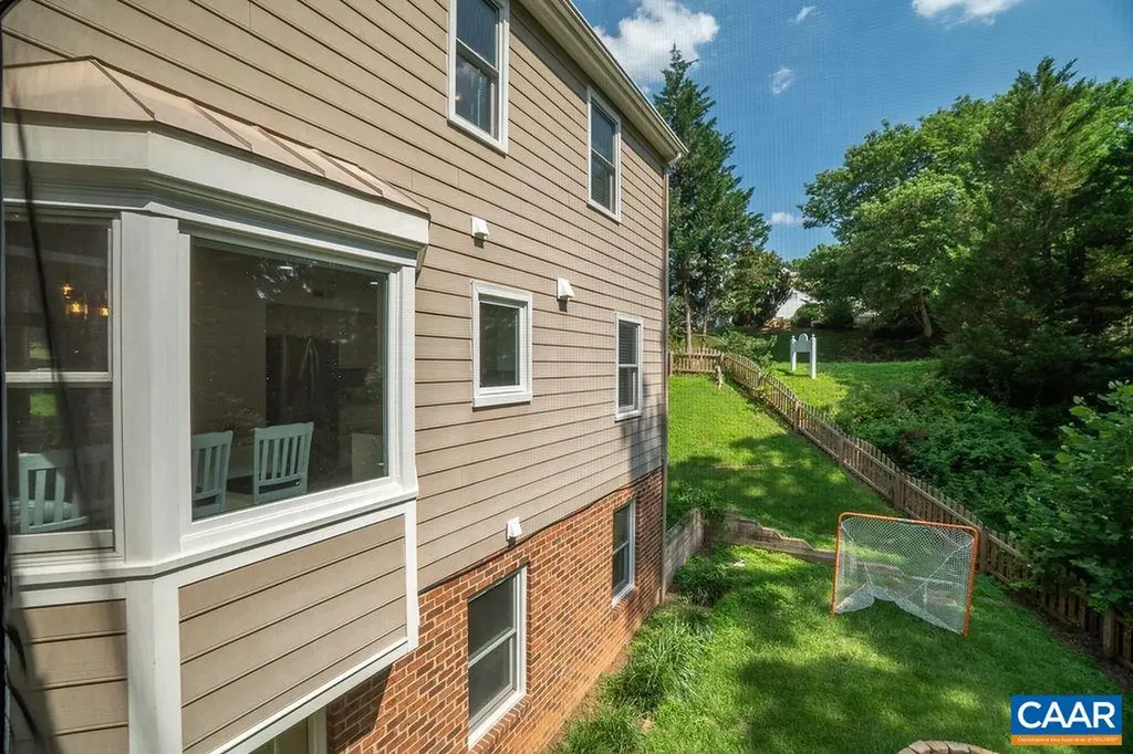 1712 Hearthglow Lane Charlottesville VA 22901