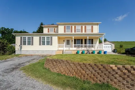 107 Orchard Road Staunton VA 24401