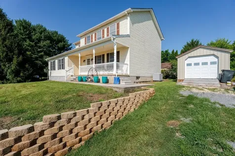107 Orchard Road Staunton VA 24401