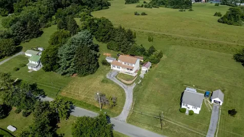 107 Orchard Road Staunton VA 24401