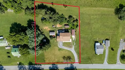 107 Orchard Road Staunton VA 24401