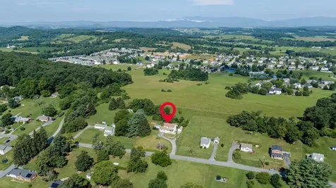 107 Orchard Road Staunton VA 24401