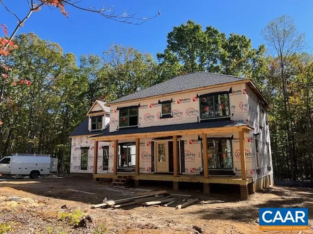 2238 Roundabout Road Louisa VA 23093