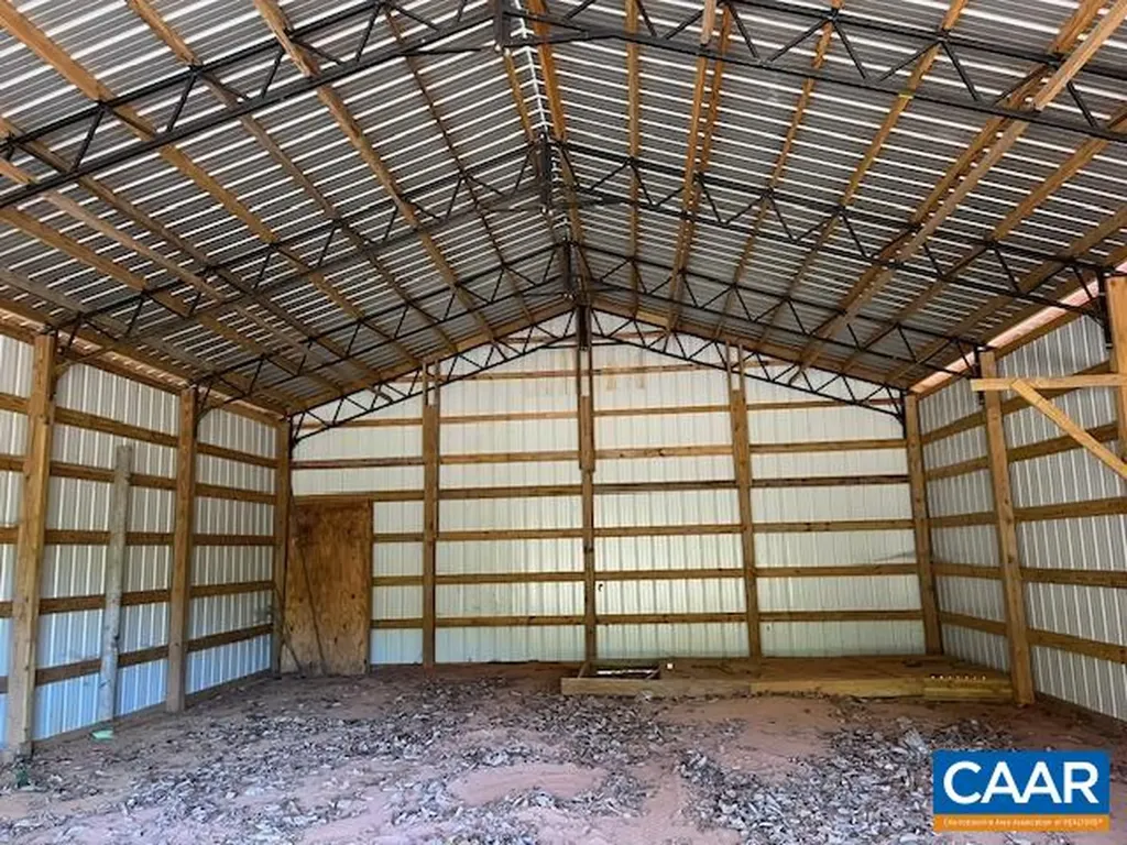 2238 Roundabout Road Louisa VA 23093