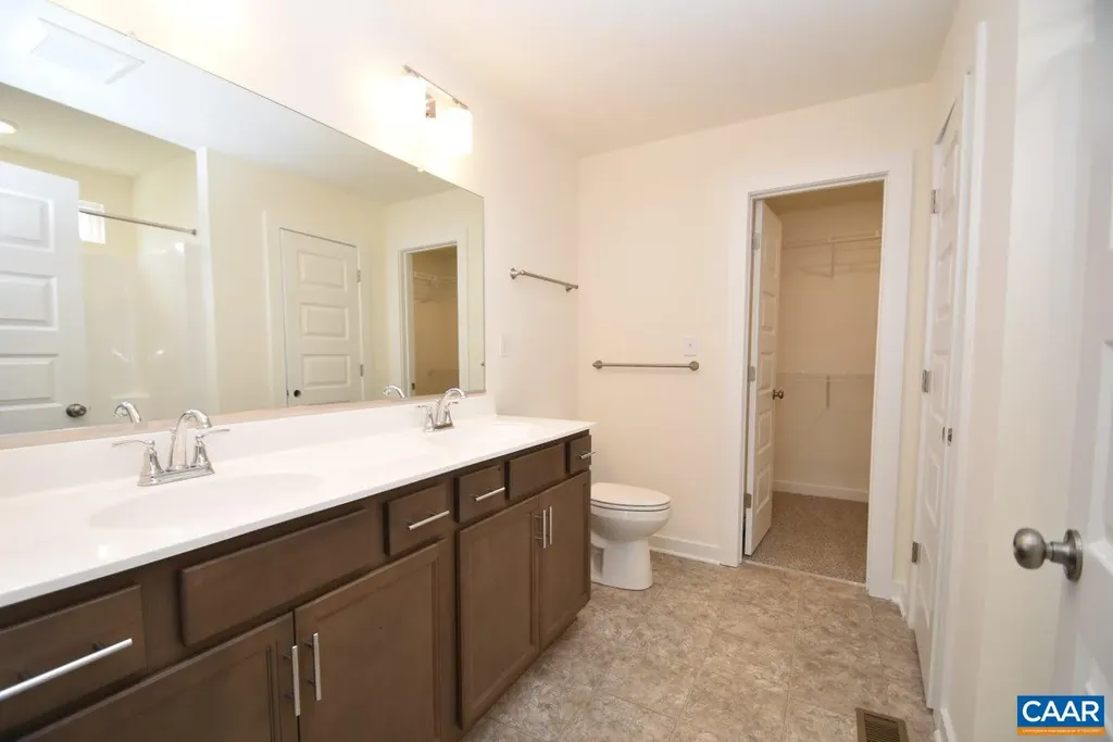 87 Derosa Court Palmyra VA 22963