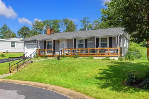 2399 Highview Circle Staunton VA 24401