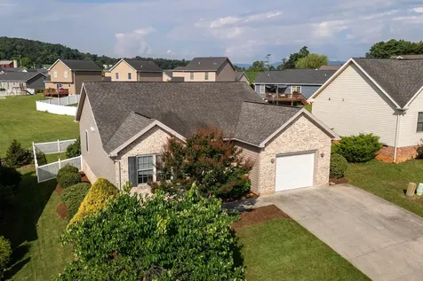 14781 Justice Crossing Broadway VA 22815