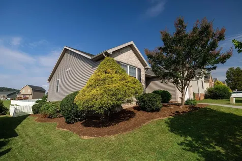 14781 Justice Crossing Broadway VA 22815