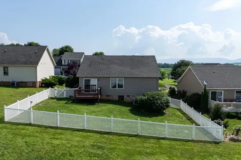14781 Justice Crossing Broadway VA 22815