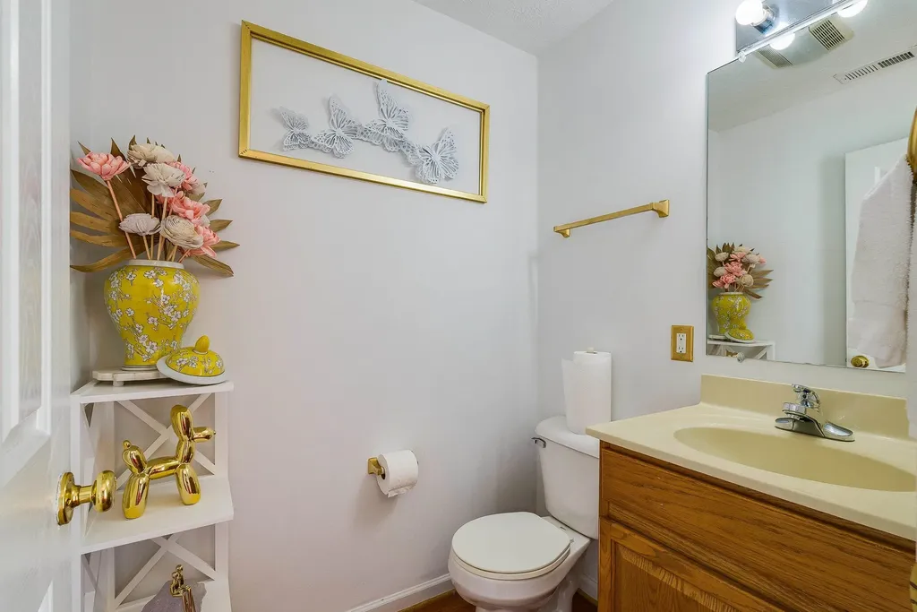 1215 Old Richmond Circle Harrisonburg VA 22802