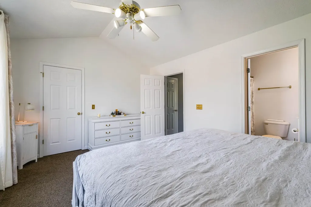 1215 Old Richmond Circle Harrisonburg VA 22802