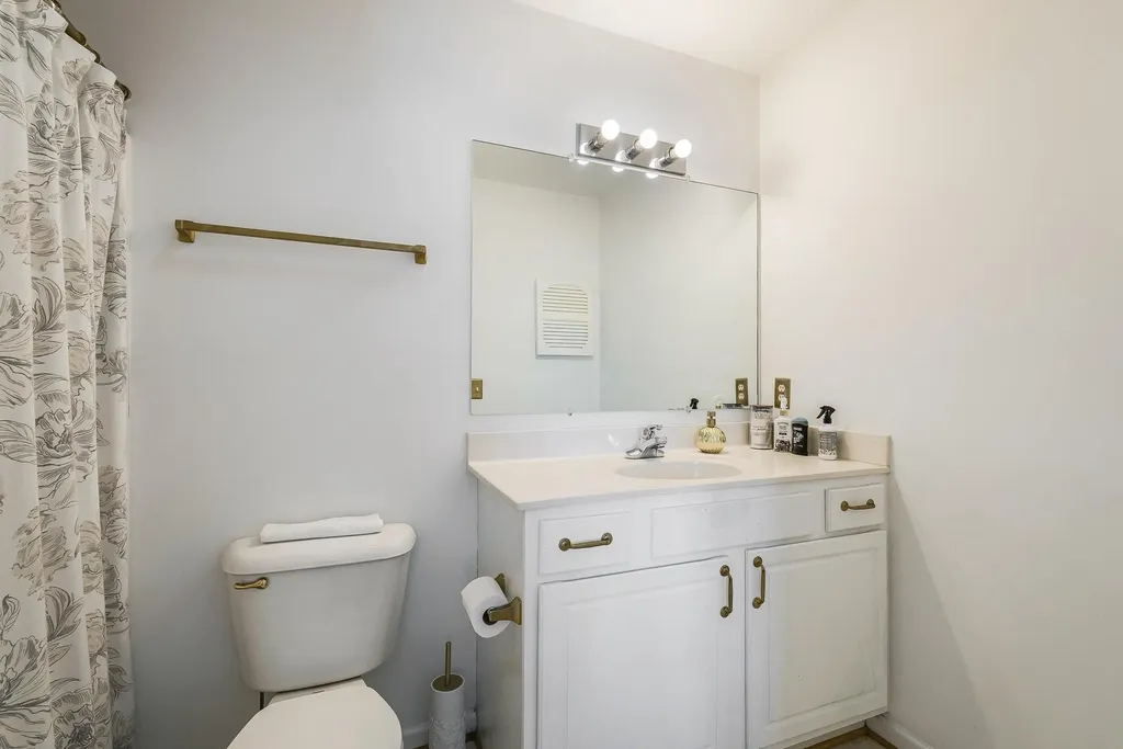 1215 Old Richmond Circle Harrisonburg VA 22802