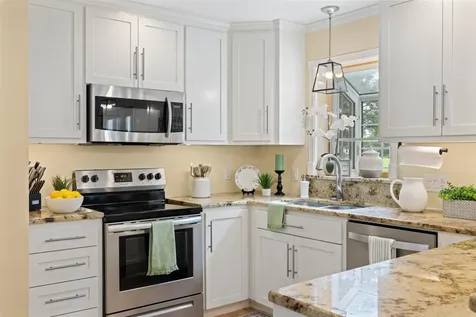603 13th Street Grottoes VA 24441
