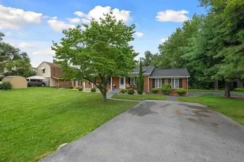 603 13th Street Grottoes VA 24441