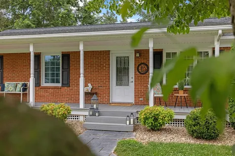 603 13th Street Grottoes VA 24441