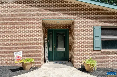 2770 Zion Church Road Broadway VA 22815