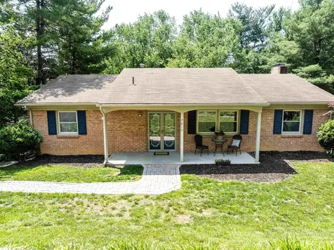 2613 Eston Drive Staunton VA 24401