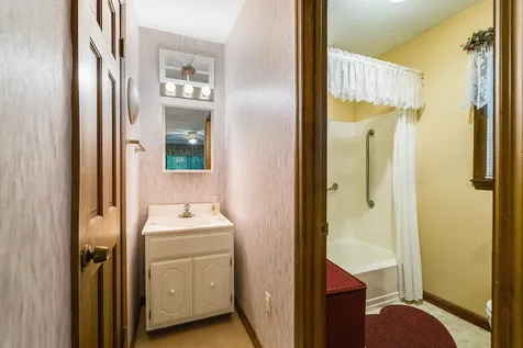 204 Spotswood Lane Mcgaheysville VA 22840
