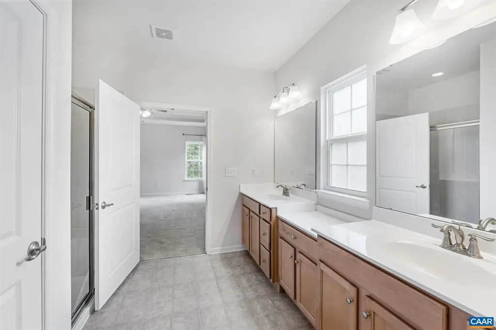 281 Manor Boulevard Palmyra VA 22963