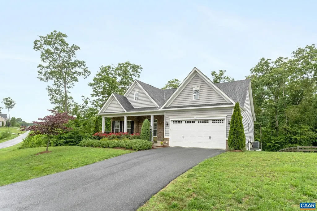 281 Manor Boulevard Palmyra VA 22963