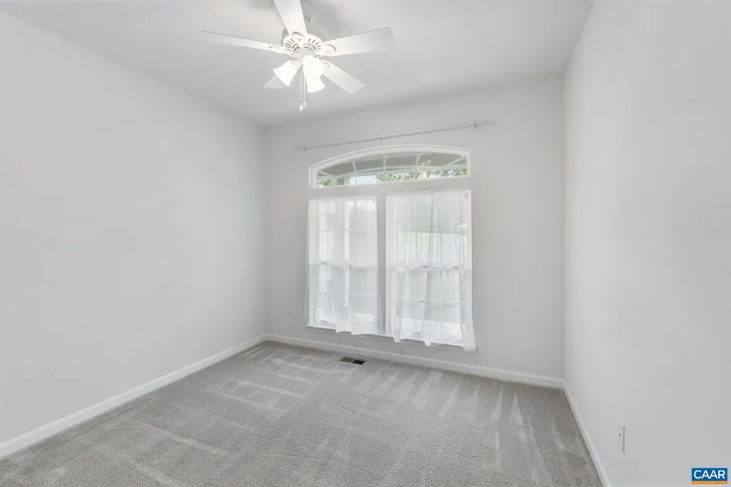 281 Manor Boulevard Palmyra VA 22963