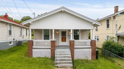 930 Trout Street Staunton VA 24401