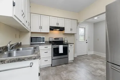 930 Trout Street Staunton VA 24401