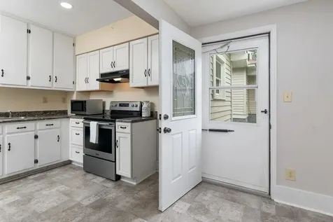 930 Trout Street Staunton VA 24401
