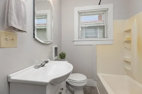 930 Trout Street Staunton VA 24401