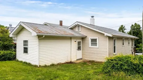 930 Trout Street Staunton VA 24401