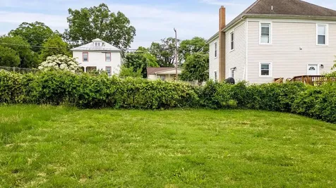 930 Trout Street Staunton VA 24401