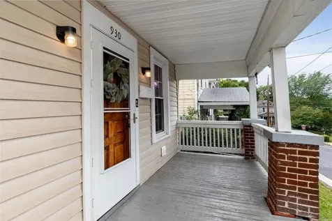 930 Trout Street Staunton VA 24401