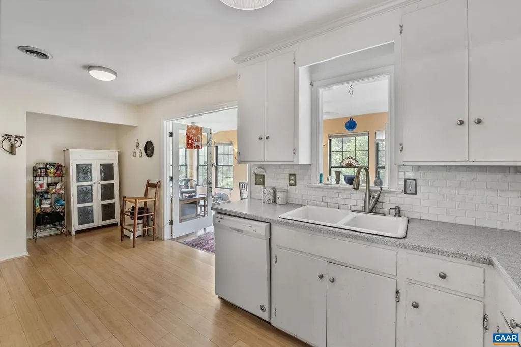 1775 Easy Lane Charlottesville VA 22911