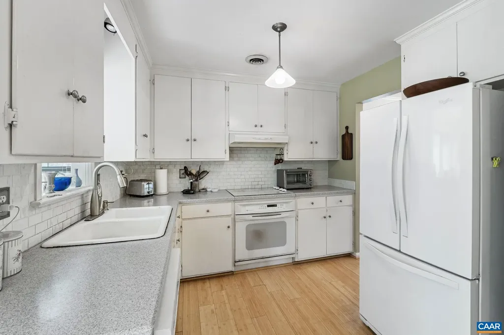 1775 Easy Lane Charlottesville VA 22911