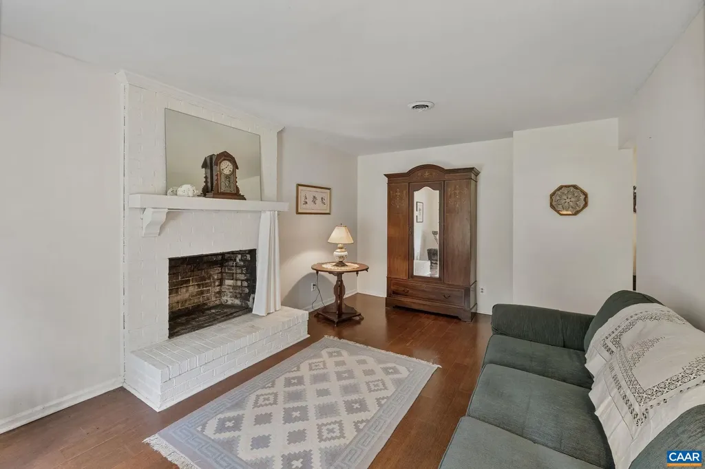 1775 Easy Lane Charlottesville VA 22911