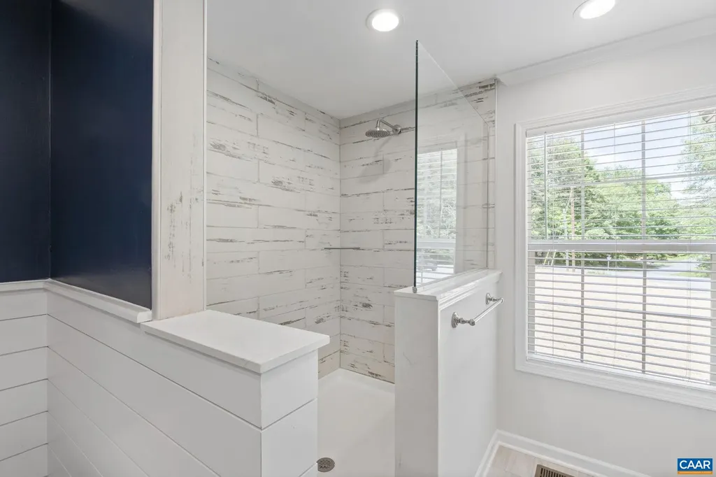 360 Dogwood Lake Drive Louisa VA 23093