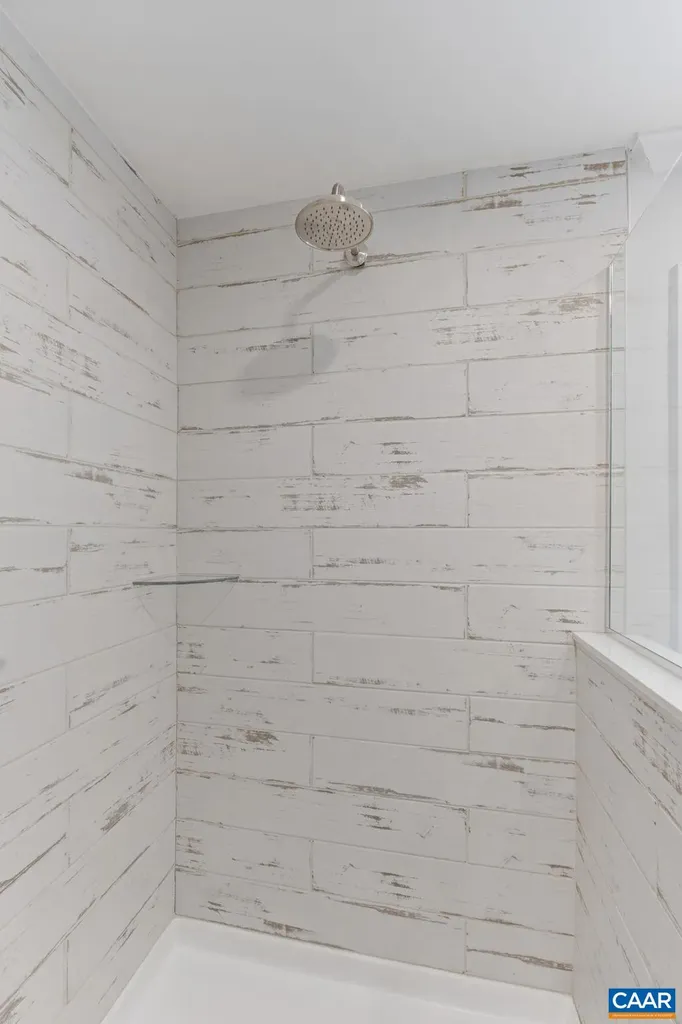 360 Dogwood Lake Drive Louisa VA 23093