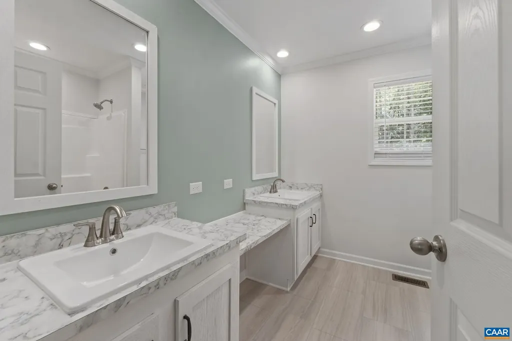 360 Dogwood Lake Drive Louisa VA 23093