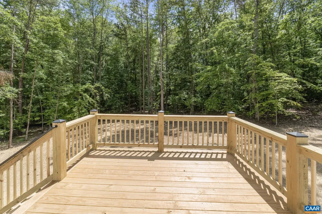 360 Dogwood Lake Drive Louisa VA 23093