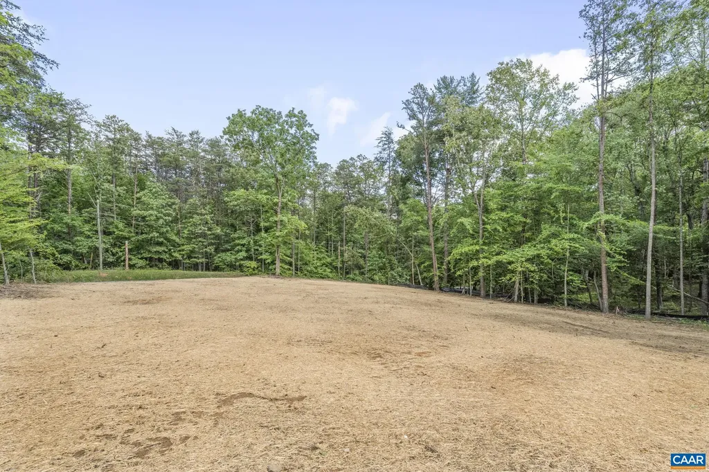 360 Dogwood Lake Drive Louisa VA 23093