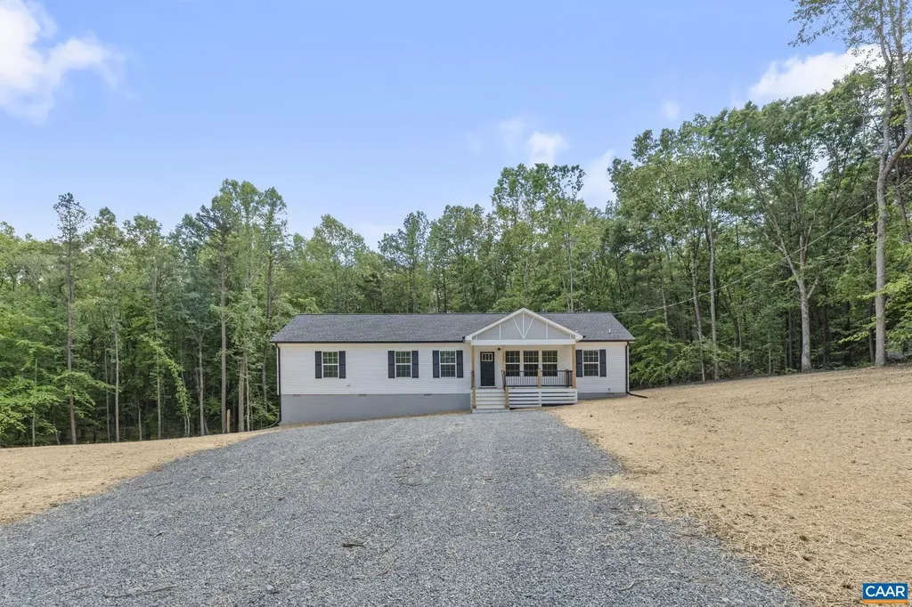 360 Dogwood Lake Drive Louisa VA 23093
