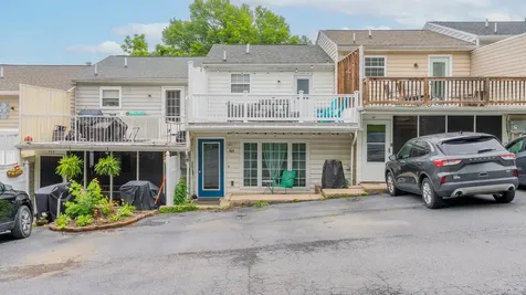 391 Mount Crawford Avenue Bridgewater VA 22812