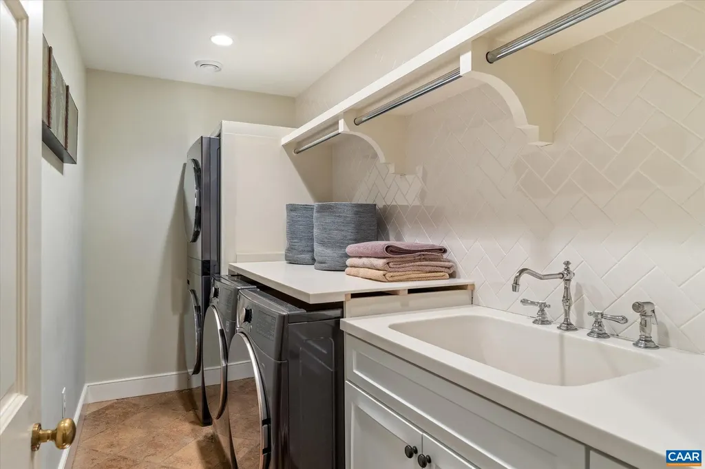 2215 Blue Ridge Lane Charlottesville VA 22901