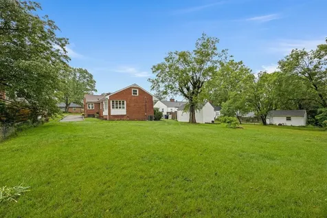 1435 Bluestone Street Harrisonburg VA 22801