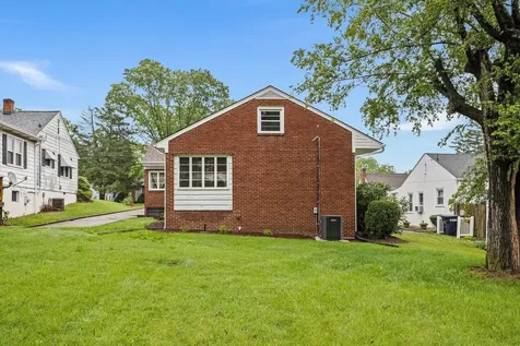 1435 Bluestone Street Harrisonburg VA 22801