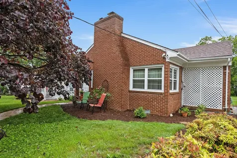 1435 Bluestone Street Harrisonburg VA 22801