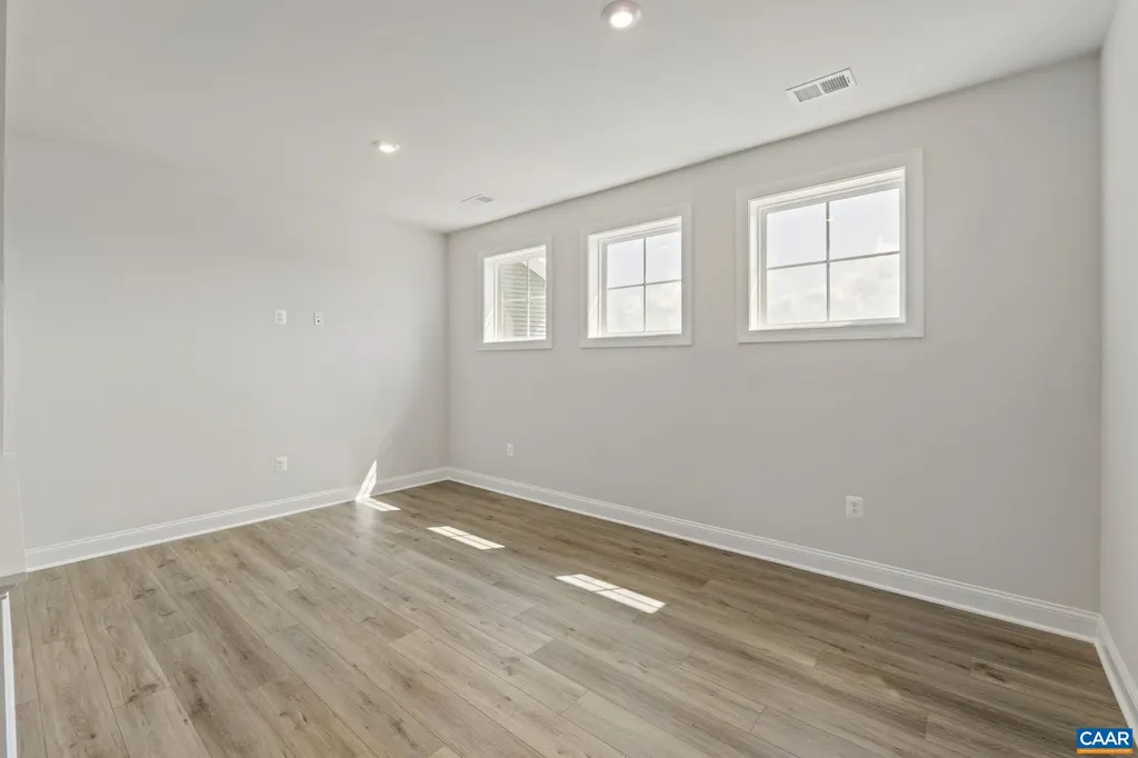 K2-24 Casper Court Zion Crossroads VA 22942