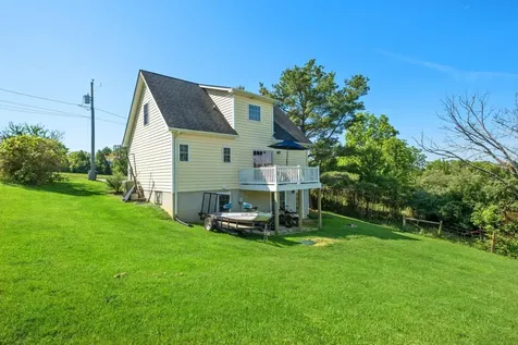 71 Troxell Lane Staunton VA 24401