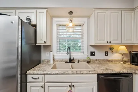 71 Troxell Lane Staunton VA 24401