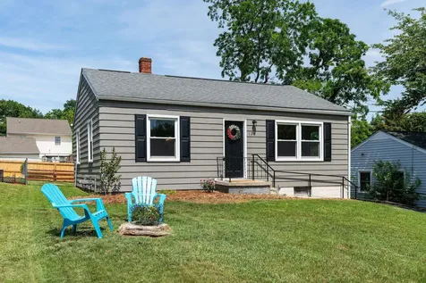 123 Fraser Lane Staunton VA 24401